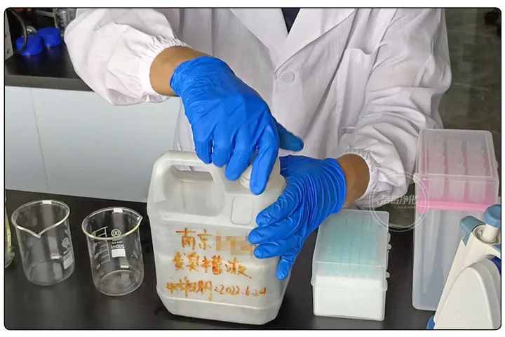 潔匠凈化·的凈工業(yè)除臭劑_切削液變質、發(fā)臭，車間異味污染大，除臭劑該怎么選？