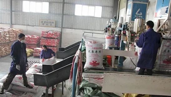飼料廠車間腥臭味擾民，就用Dejing的凈飼料廠專用除臭劑.jpg