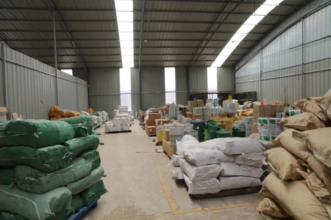 飼料廠車間腥臭味擾民，就用Dejing的凈飼料廠專用除臭劑.jpg